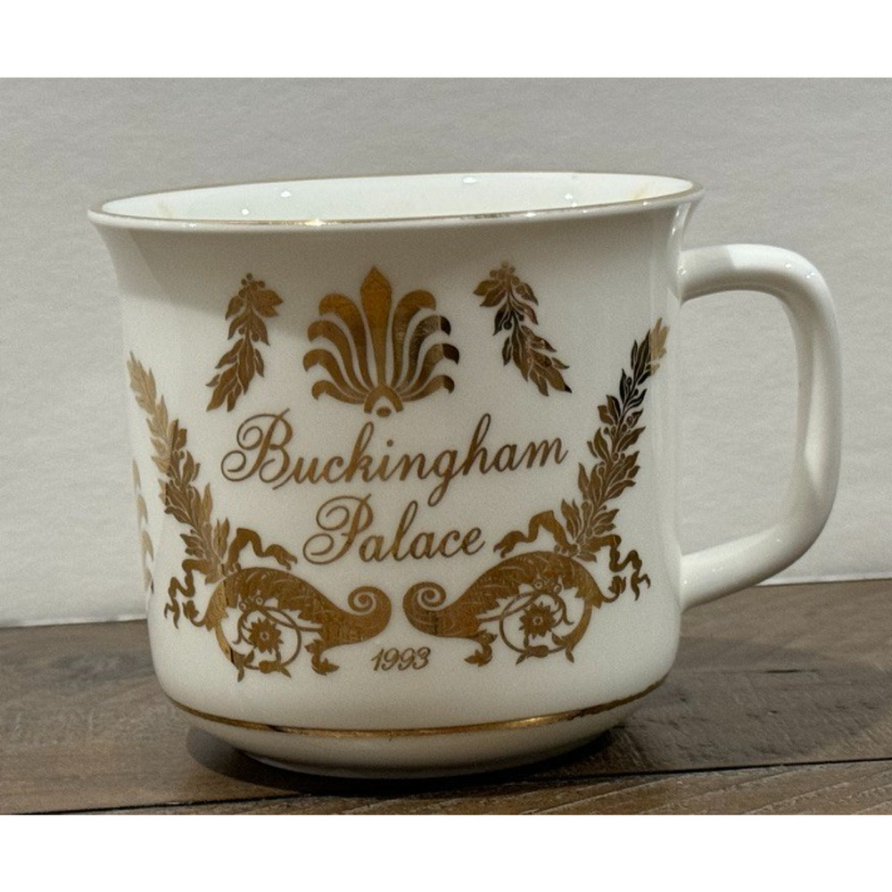 Buckingham Palace Tea Coffee Cup 1993 Fine Bone China Gold Trim - Sml Stain